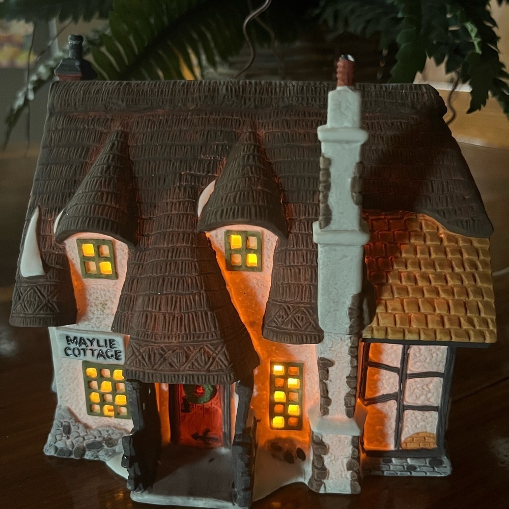 Department 56 Illuminated Cottage with Brown and Cream Accents
